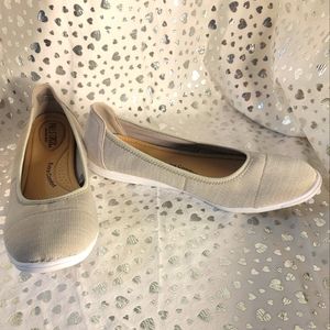 Falls Creek size 11 women's slip-on shoes